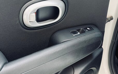 KIA Soul II рестайлинг, 2017 год, 1 000 000 рублей, 18 фотография