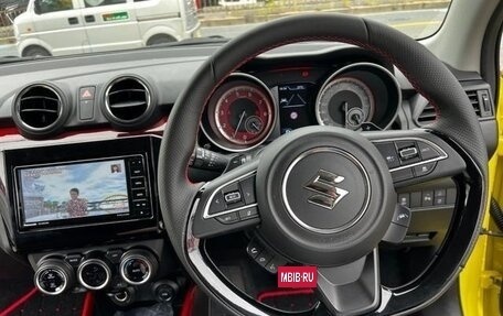 Suzuki Swift V, 2022 год, 1 450 000 рублей, 22 фотография