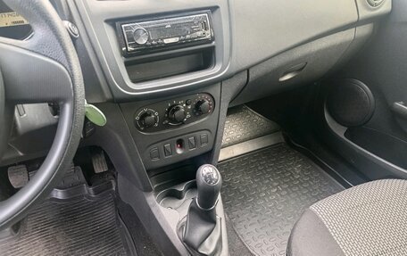 Renault Sandero II рестайлинг, 2015 год, 549 000 рублей, 14 фотография