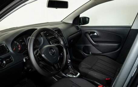 Volkswagen Polo VI (EU Market), 2017 год, 1 066 000 рублей, 5 фотография