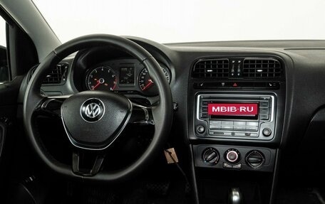 Volkswagen Polo VI (EU Market), 2017 год, 1 066 000 рублей, 12 фотография