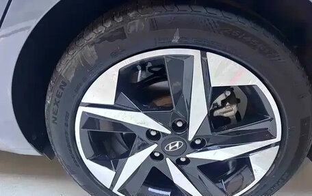 Hyundai Elantra, 2022 год, 1 450 300 рублей, 15 фотография