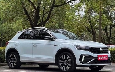 Volkswagen T-Roc I, 2022 год, 1 390 000 рублей, 1 фотография