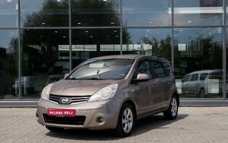 Nissan Note II рестайлинг, 2010 год, 700 000 рублей, 1 фотография
