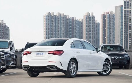 Mercedes-Benz A-Класс, 2023 год, 2 100 000 рублей, 6 фотография