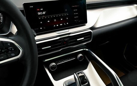 Geely Coolray I, 2020 год, 1 525 000 рублей, 9 фотография