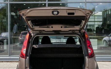 Nissan Note II рестайлинг, 2010 год, 700 000 рублей, 26 фотография