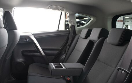 Toyota RAV4, 2015 год, 2 500 000 рублей, 8 фотография