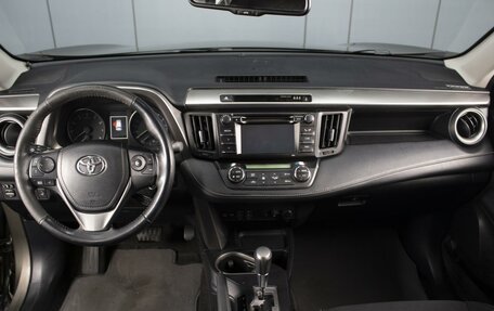 Toyota RAV4, 2015 год, 2 500 000 рублей, 5 фотография