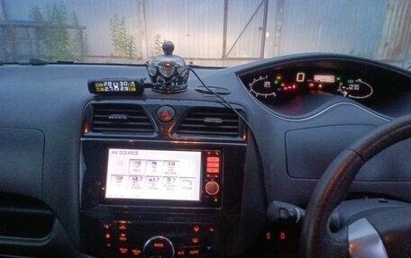 Nissan Serena IV, 2012 год, 1 300 000 рублей, 15 фотография