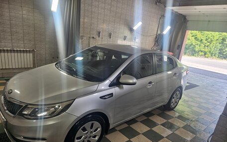 KIA Rio III рестайлинг, 2015 год, 950 000 рублей, 3 фотография
