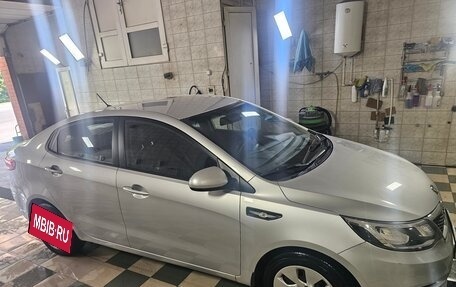KIA Rio III рестайлинг, 2015 год, 950 000 рублей, 2 фотография