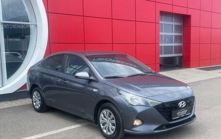 Hyundai Solaris II рестайлинг, 2022 год, 1 580 000 рублей, 3 фотография