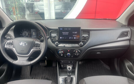 Hyundai Solaris II рестайлинг, 2022 год, 1 580 000 рублей, 8 фотография