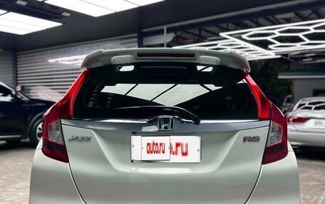 Honda Jazz III рестайлинг, 2019 год, 1 780 000 рублей, 3 фотография