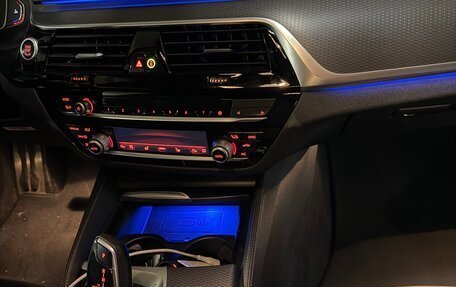 BMW 5 серия, 2021 год, 4 490 000 рублей, 13 фотография