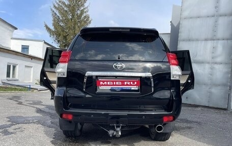 Toyota Land Cruiser Prado 150 рестайлинг 2, 2012 год, 4 150 000 рублей, 2 фотография