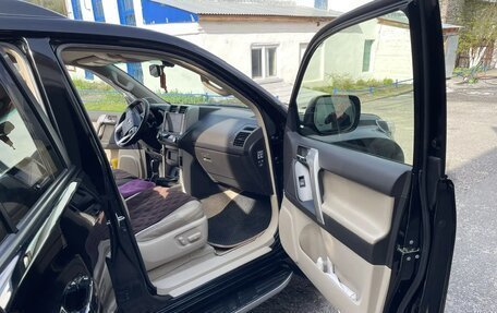Toyota Land Cruiser Prado 150 рестайлинг 2, 2012 год, 4 150 000 рублей, 4 фотография