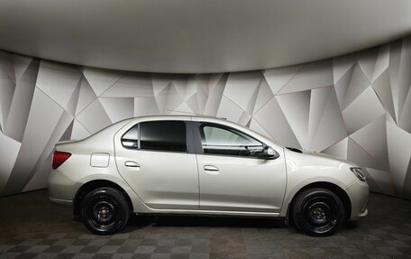Renault Logan II, 2018 год, 579 000 рублей, 6 фотография
