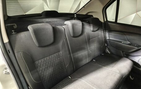 Renault Logan II, 2018 год, 579 000 рублей, 15 фотография