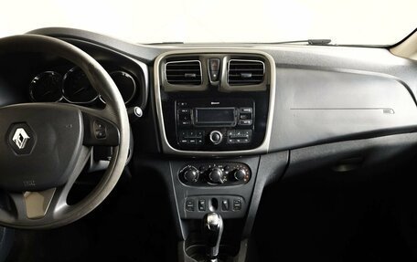 Renault Logan II, 2018 год, 579 000 рублей, 13 фотография