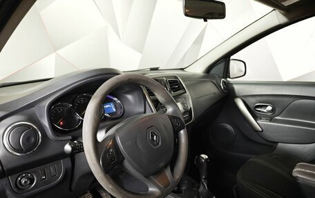 Renault Logan II, 2018 год, 579 000 рублей, 17 фотография