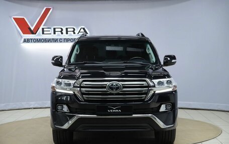 Toyota Land Cruiser 200, 2016 год, 6 750 000 рублей, 2 фотография