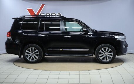 Toyota Land Cruiser 200, 2016 год, 6 750 000 рублей, 4 фотография