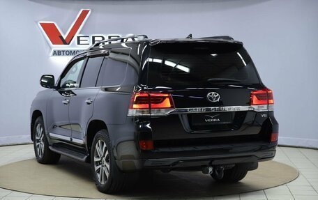 Toyota Land Cruiser 200, 2016 год, 6 750 000 рублей, 7 фотография