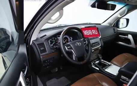 Toyota Land Cruiser 200, 2016 год, 6 750 000 рублей, 10 фотография