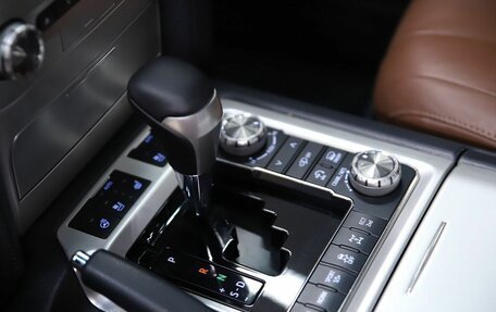 Toyota Land Cruiser 200, 2016 год, 6 750 000 рублей, 18 фотография
