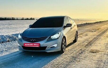 Hyundai Solaris II рестайлинг, 2016 год, 950 000 рублей, 4 фотография