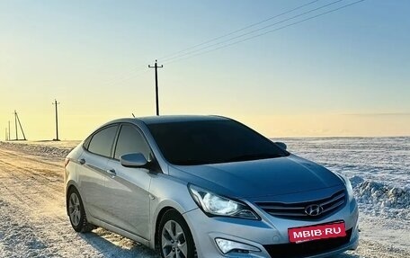 Hyundai Solaris II рестайлинг, 2016 год, 950 000 рублей, 5 фотография
