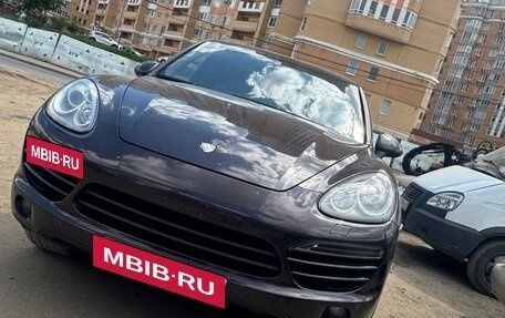 Porsche Cayenne III, 2013 год, 2 700 000 рублей, 2 фотография