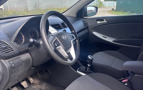 Hyundai Solaris II рестайлинг, 2011 год, 499 000 рублей, 6 фотография