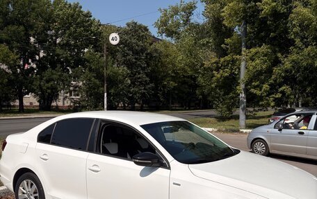 Volkswagen Jetta VI, 2013 год, 770 000 рублей, 4 фотография