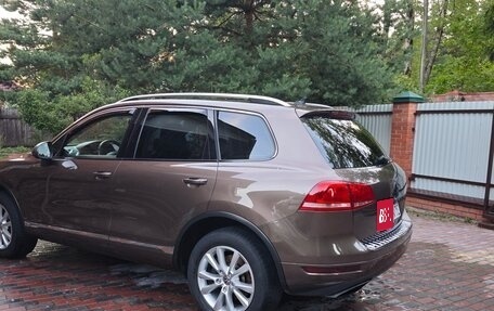 Volkswagen Touareg III, 2012 год, 2 960 000 рублей, 3 фотография