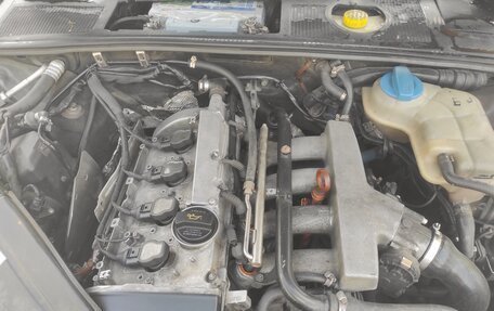 Audi A4, 2004 год, 380 000 рублей, 10 фотография