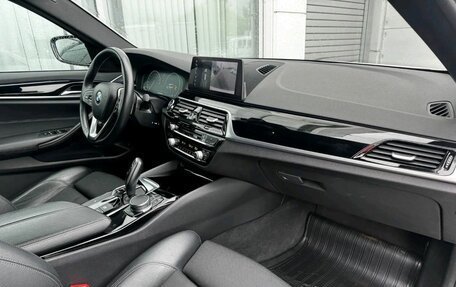 BMW 5 серия, 2018 год, 2 650 000 рублей, 8 фотография