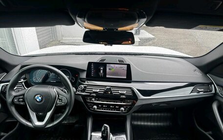 BMW 5 серия, 2018 год, 2 650 000 рублей, 7 фотография