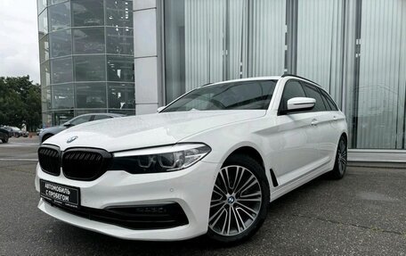 BMW 5 серия, 2018 год, 2 650 000 рублей, 2 фотография