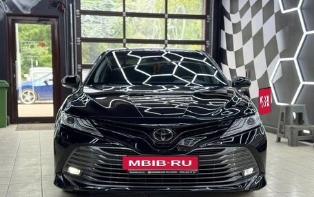 Toyota Camry, 2020 год, 2 600 000 рублей, 3 фотография