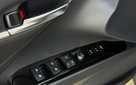 Toyota Camry, 2020 год, 2 600 000 рублей, 11 фотография