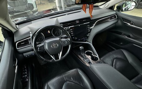 Toyota Camry, 2020 год, 2 600 000 рублей, 14 фотография