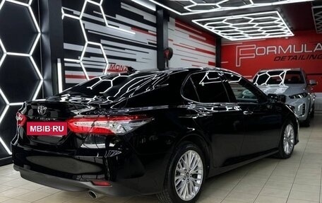 Toyota Camry, 2020 год, 2 600 000 рублей, 10 фотография