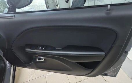 Dodge Challenger III рестайлинг 2, 2016 год, 2 270 000 рублей, 13 фотография