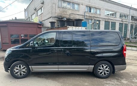 Hyundai H-1 II рестайлинг, 2019 год, 2 320 000 рублей, 8 фотография