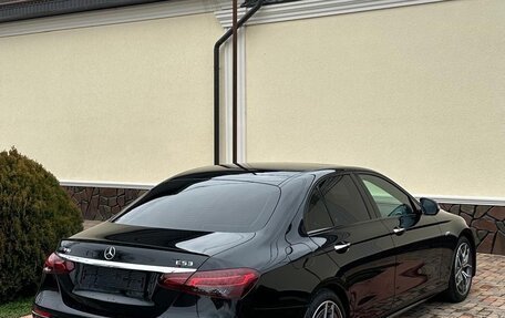 Mercedes-Benz E-Класс, 2021 год, 5 500 000 рублей, 6 фотография