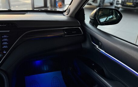 Toyota Camry, 2019 год, 2 999 000 рублей, 16 фотография