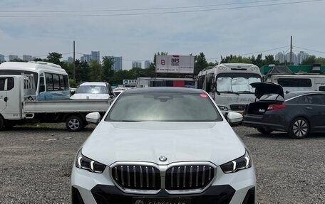 BMW 5 серия, 2023 год, 6 600 000 рублей, 3 фотография